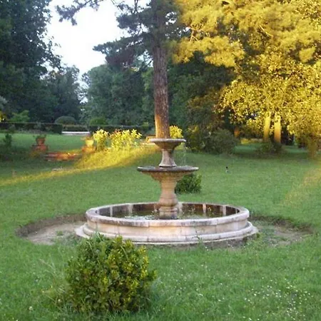 Chateau De Thegra
