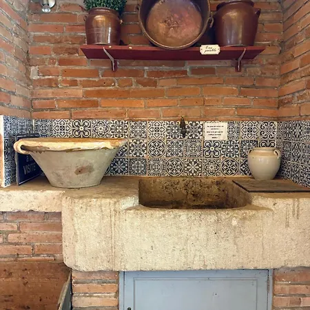 Oda ve Kahvaltı Chateau De Thegra 3*