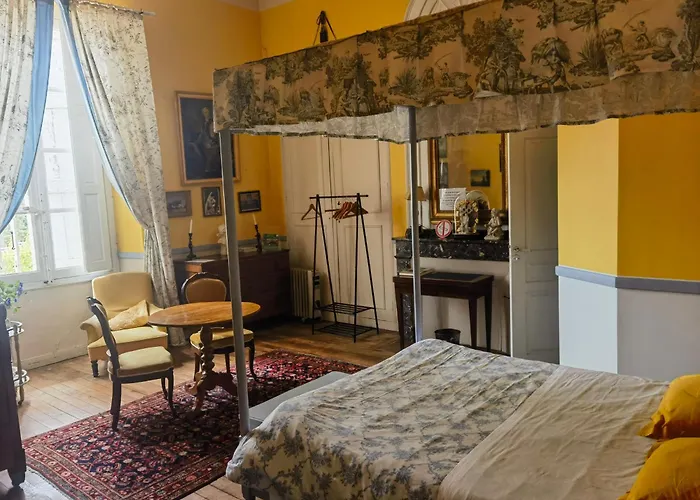 Bed & Breakfast Chateau De Thegra Balma